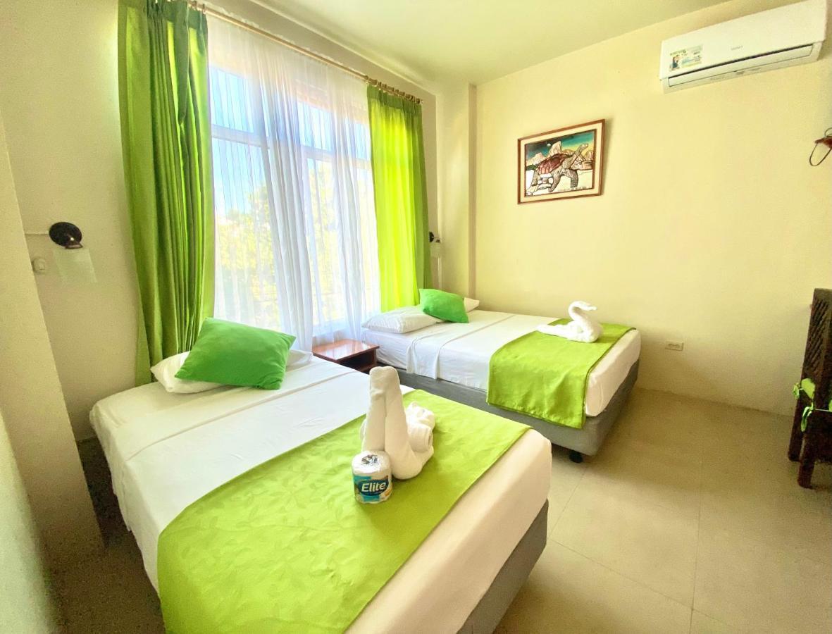 Hotel El Rincon De George Puerto Villamil Exteriér fotografie